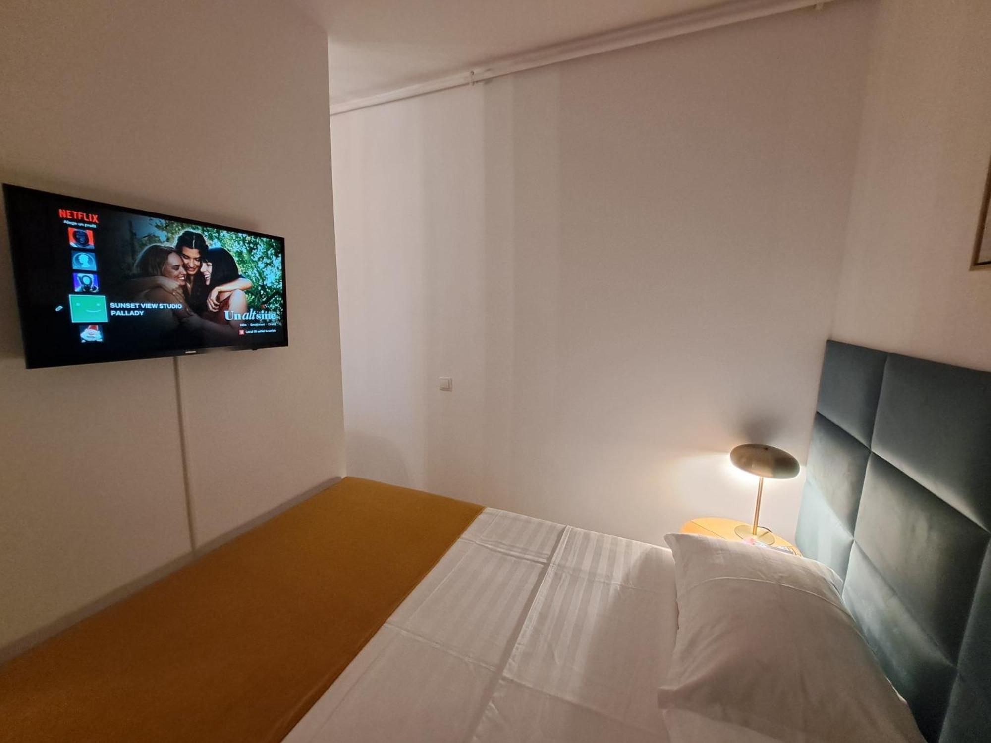 Irema Sunset View Studio Pallady Bukarest Exterior foto