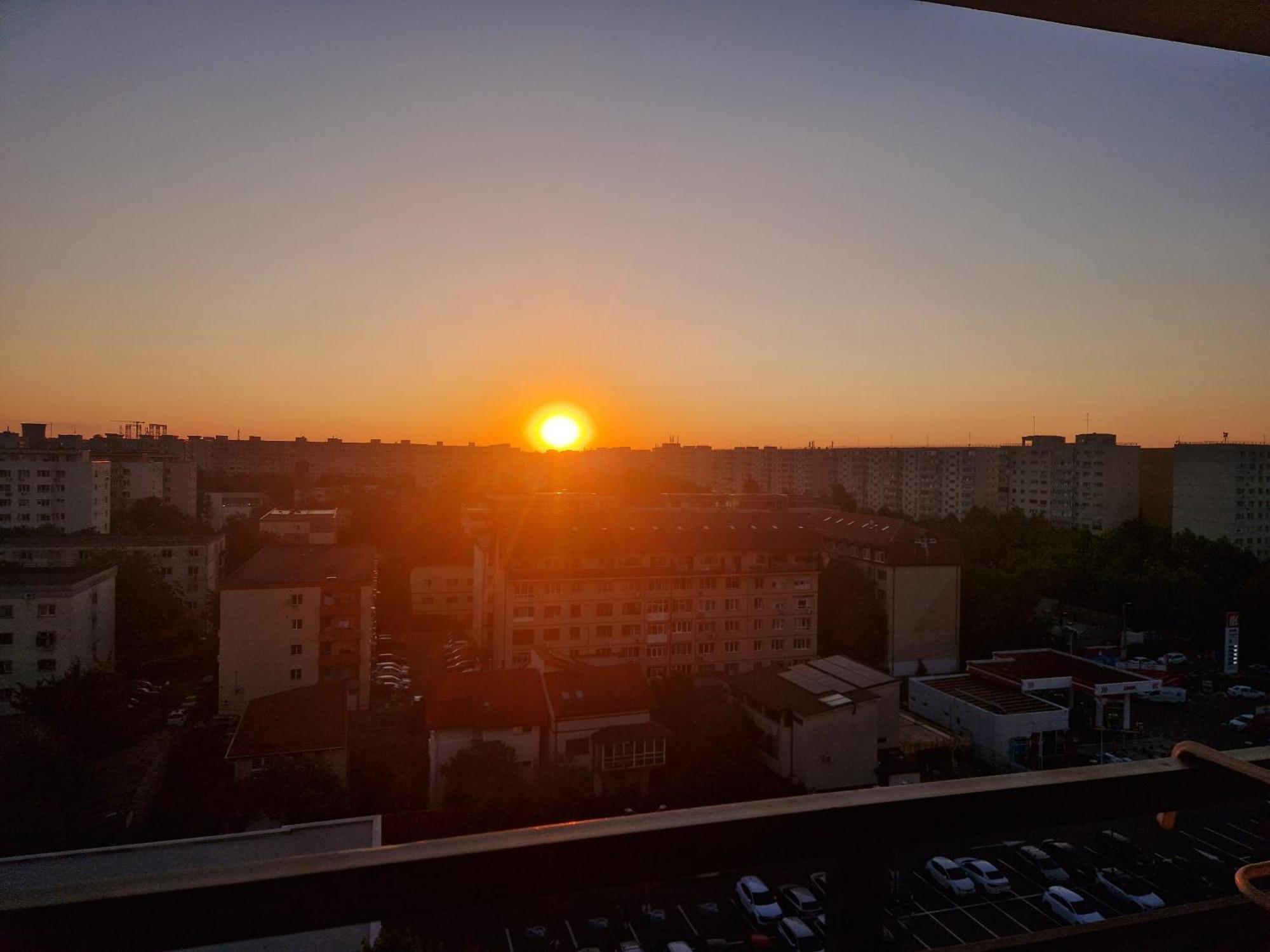 Irema Sunset View Studio Pallady Bukarest Exterior foto